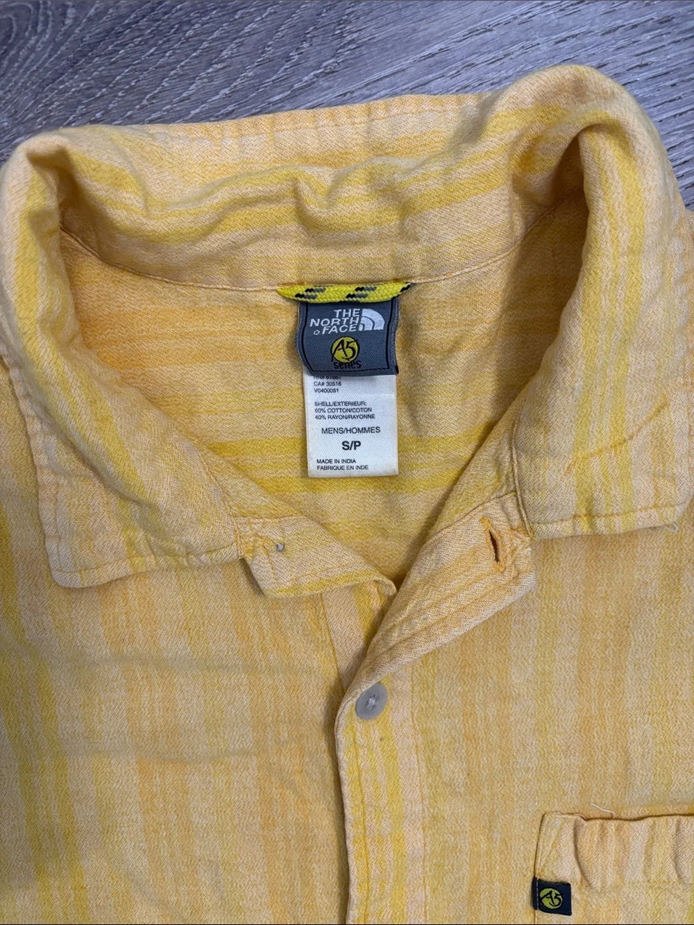 The North Face A5 Series Yellow Short-Sleeve Button-Down Shirt Small Vintage